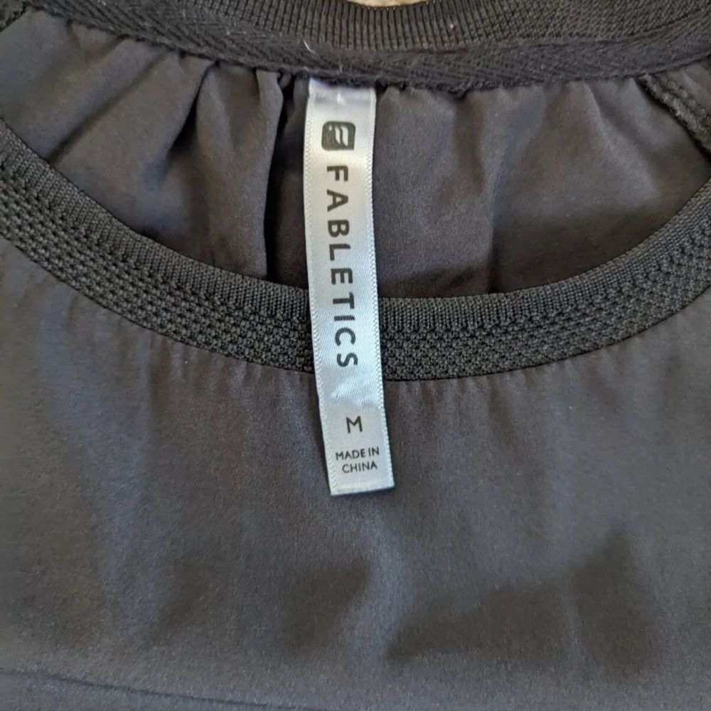 💥💥 Fabletics Crew Neck ! 💥💥 - Picture 9 of 10